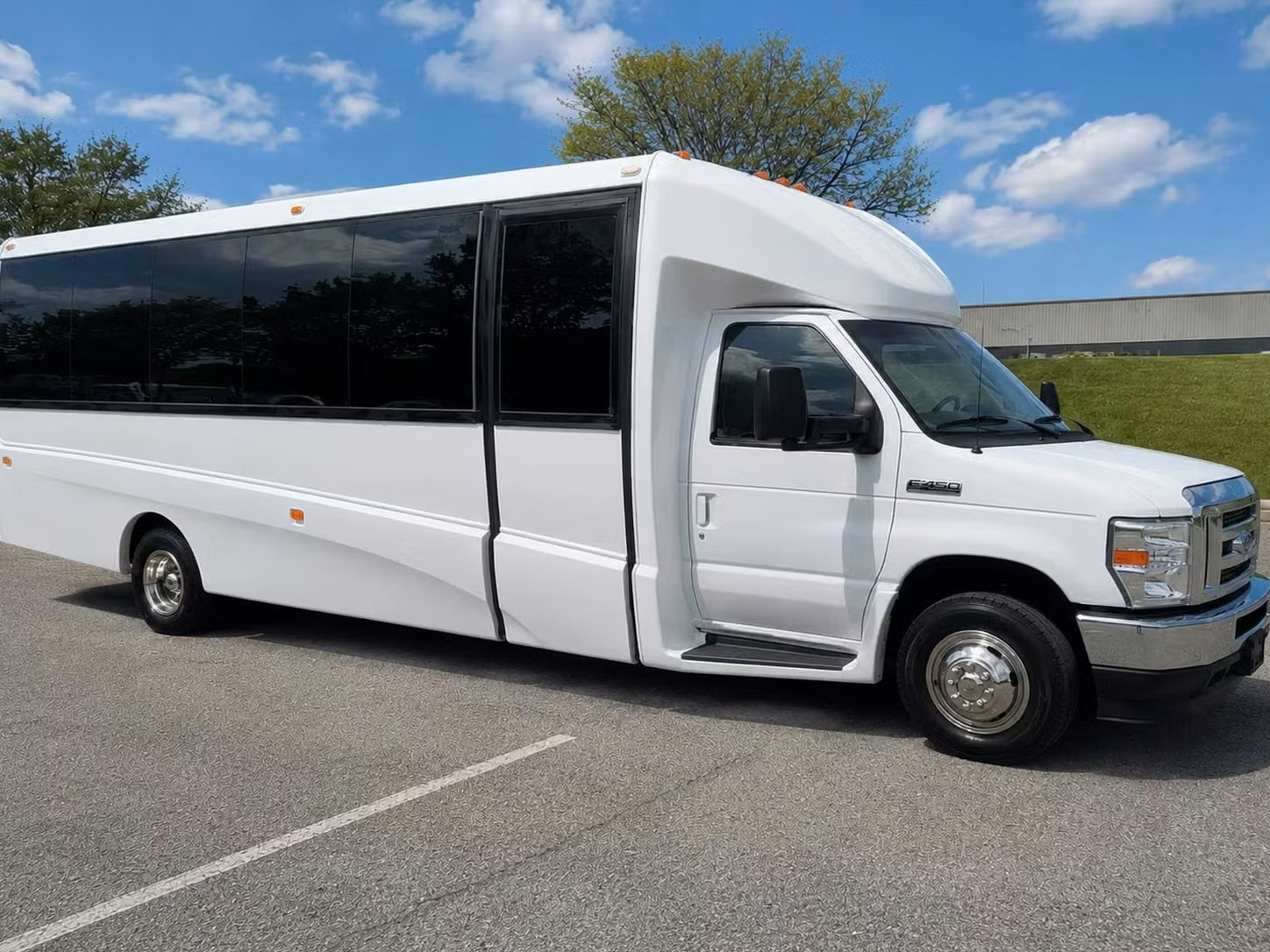 jefferson city 20 passenger minibus rental