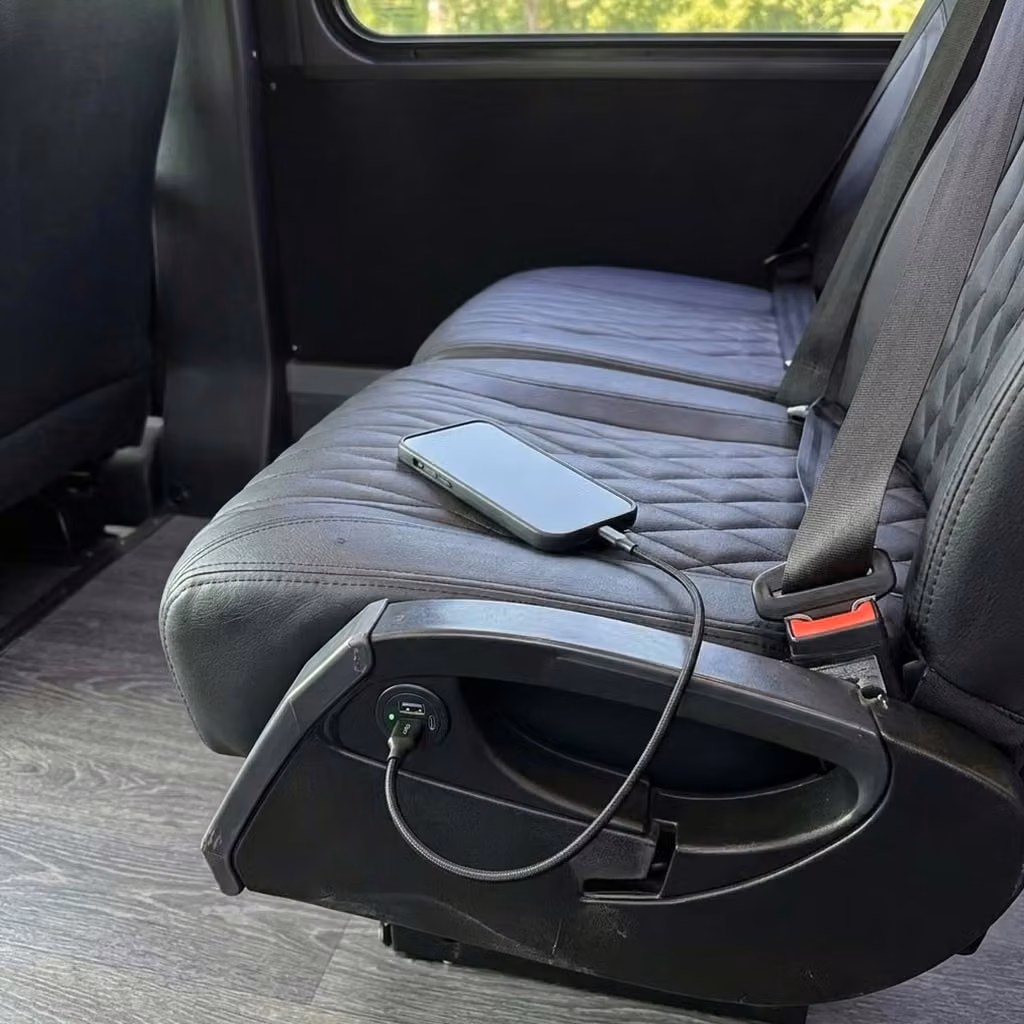 jefferson city 20 passenger minibus usb charging