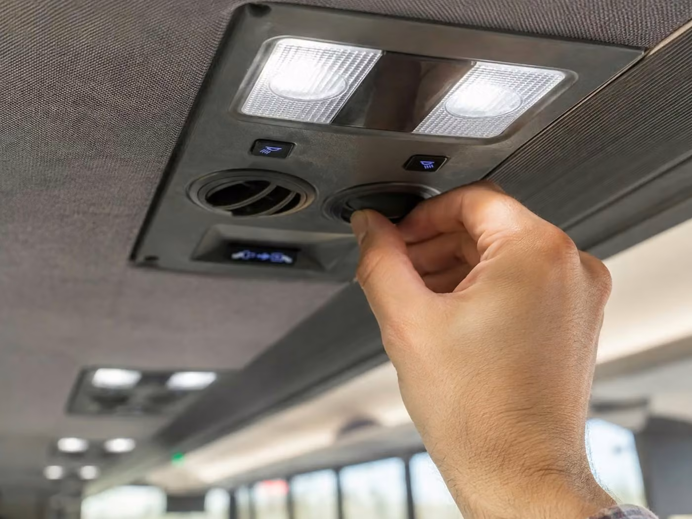 jefferson city 25 passenger minibus air conditioning