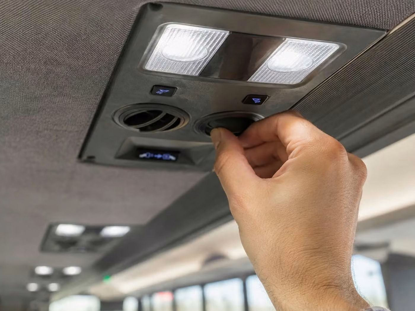 jefferson city 28 passenger minibus air conditioning