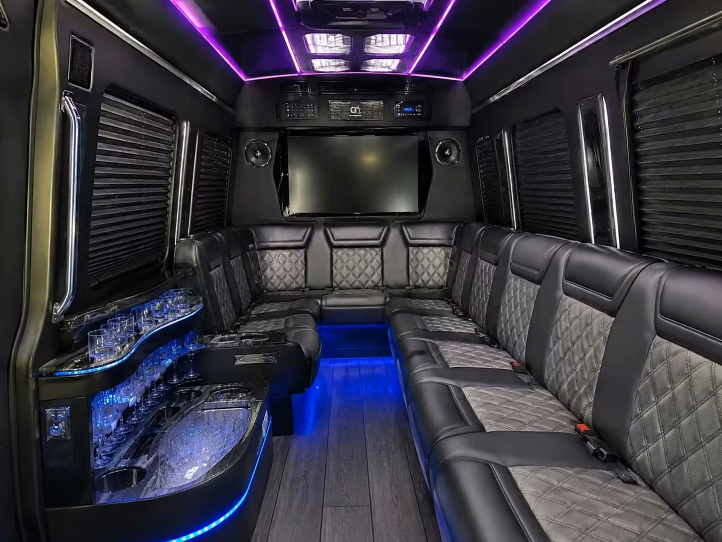 jefferson city airport shuttles for wedding guests