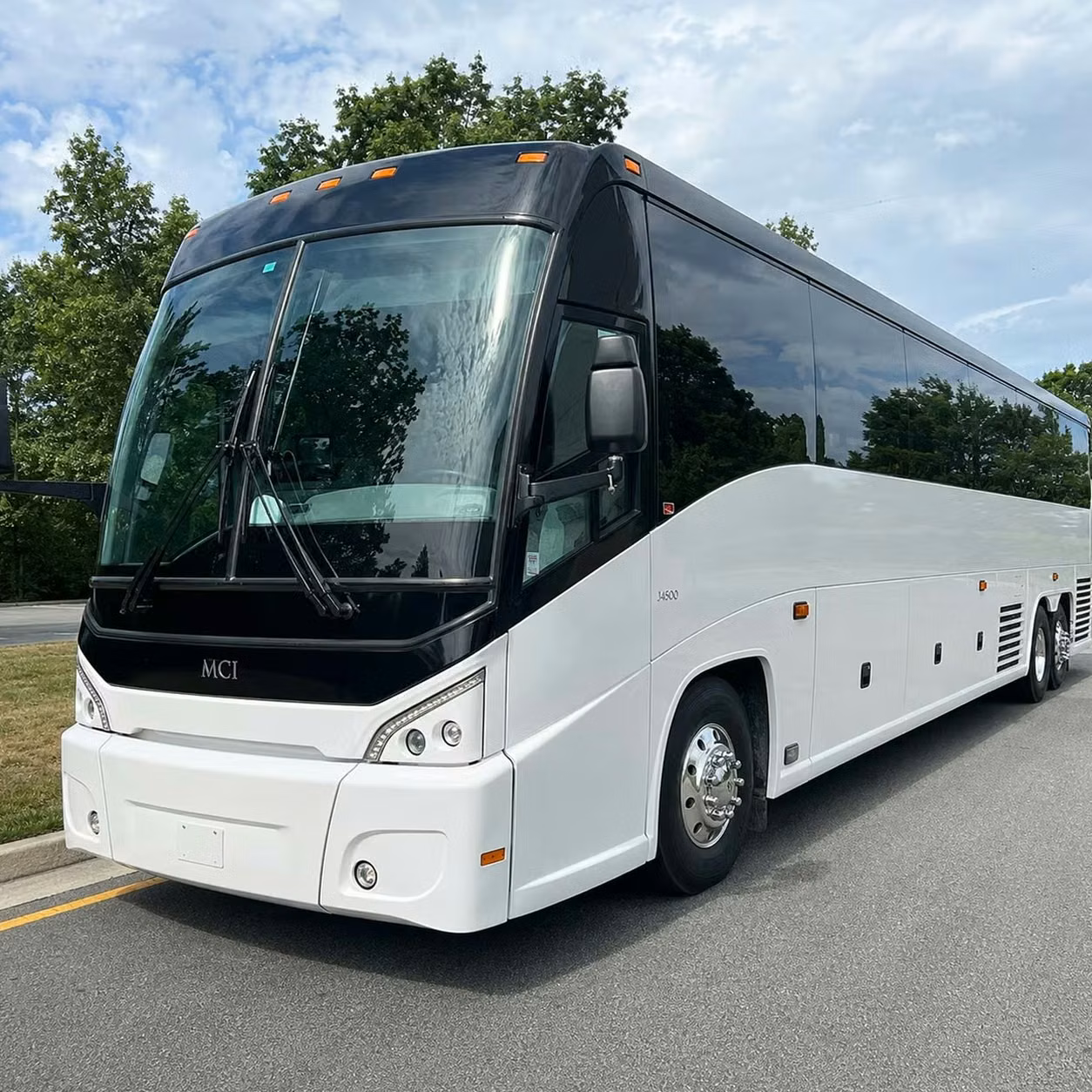 jefferson city multi day shuttle bus rentals for jefferson city music festivals